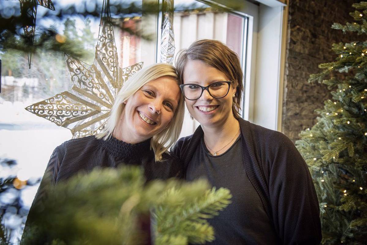 GAVEDRYSS OG GLITRENDE JULESTEMNING