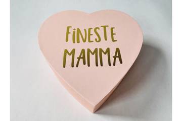 Gaveeske i hjerteform,  MAMMA